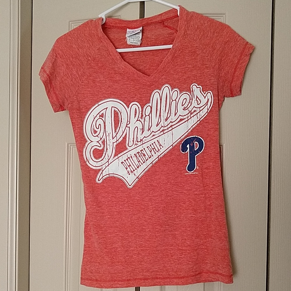 Fitted Phillies T-shirt